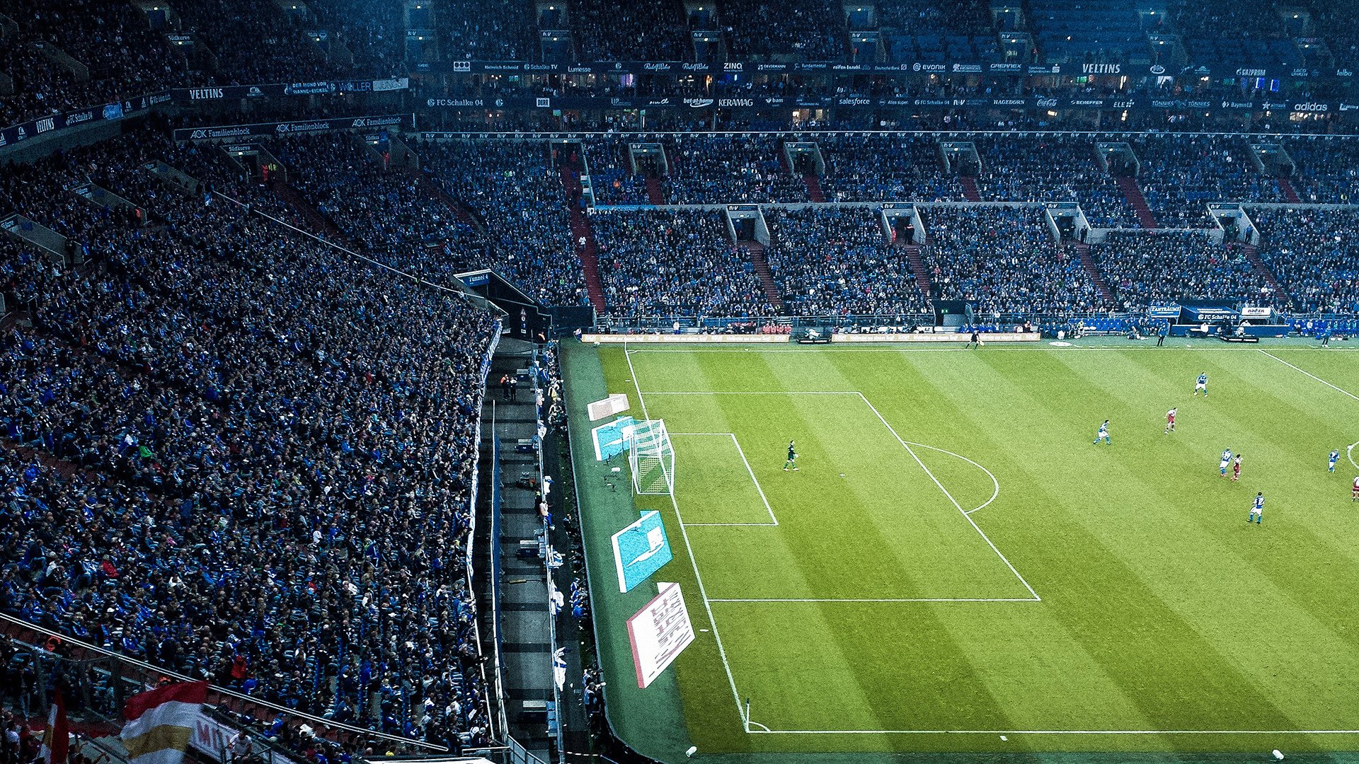 《Faker：十年不败的传奇路，未来可期》，faker职业多少年