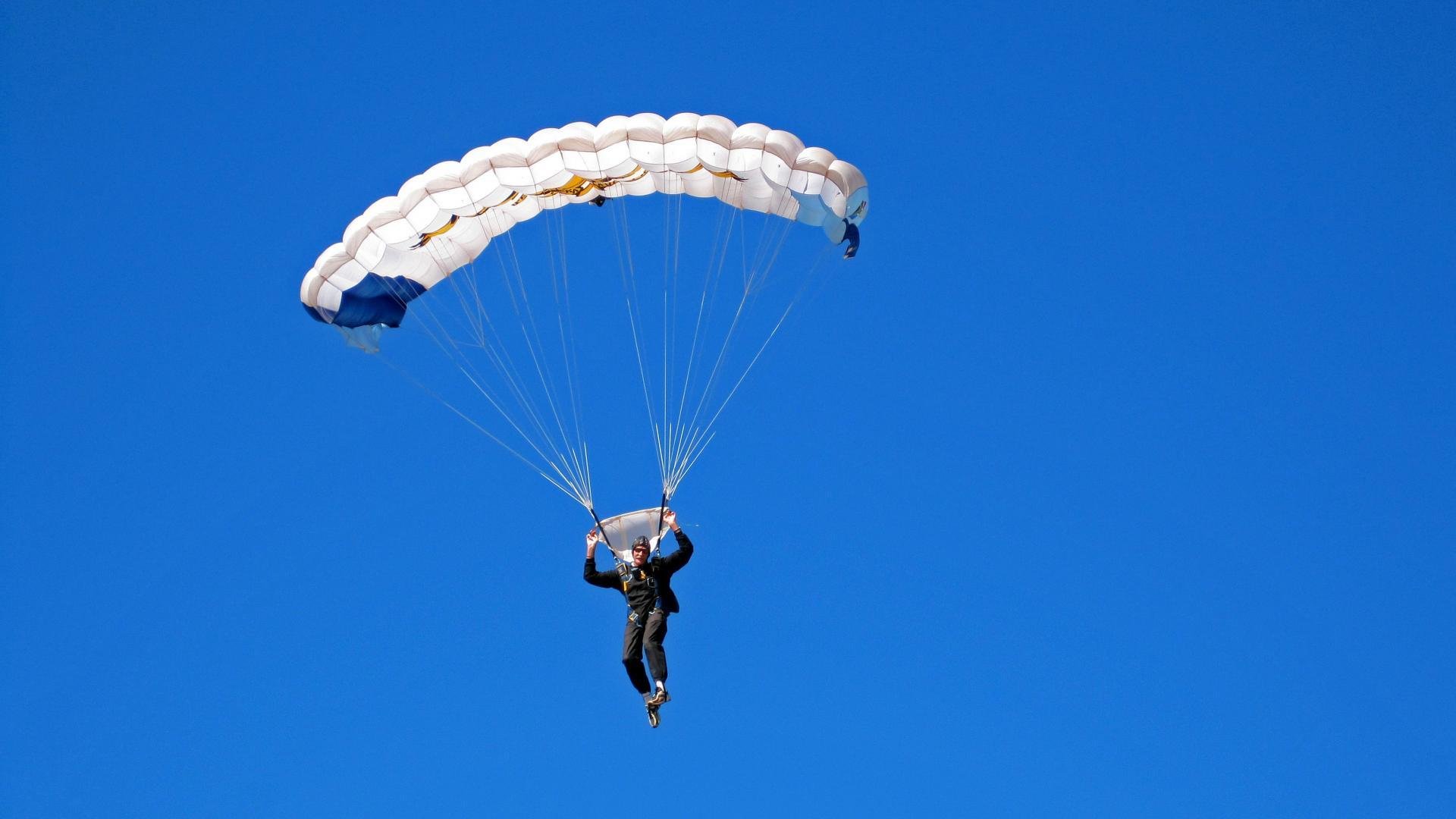 球迷票选:史上最精彩的欧冠比赛瞬间,欧冠最精彩的足球比赛